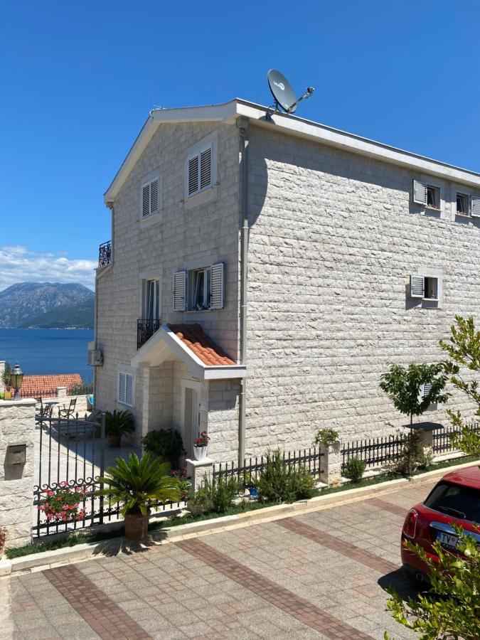 Villa Mare Apartments ティヴァト エクステリア 写真