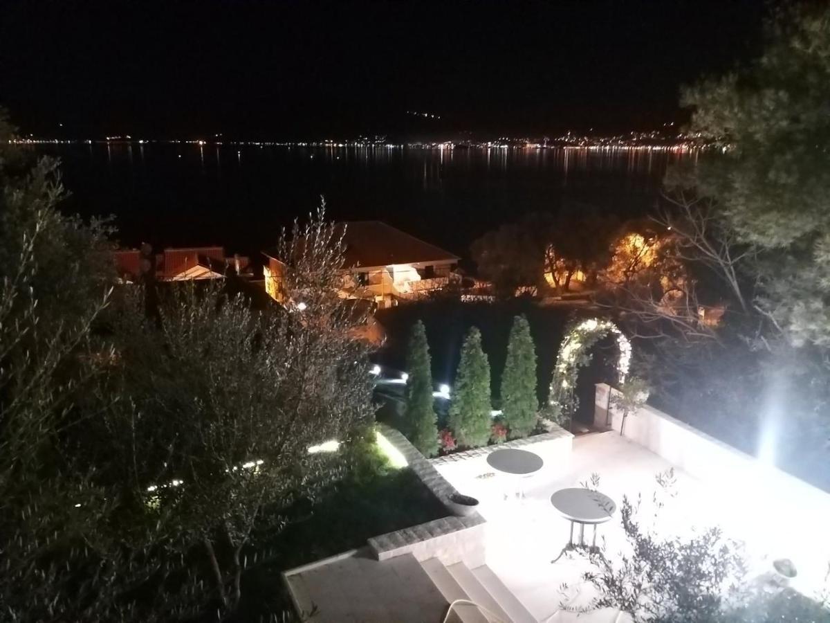 Villa Mare Apartments ティヴァト エクステリア 写真