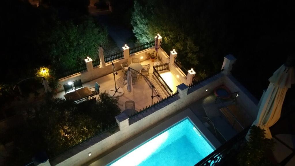 Villa Mare Apartments ティヴァト エクステリア 写真