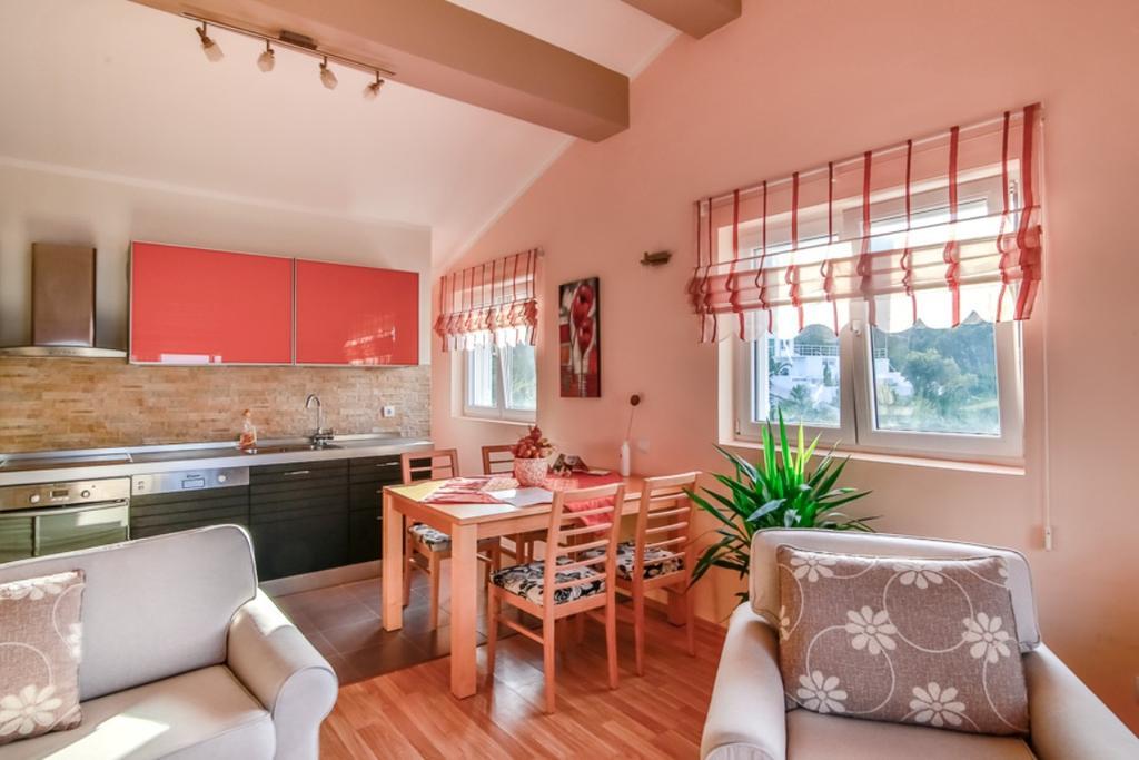 Villa Mare Apartments ティヴァト エクステリア 写真